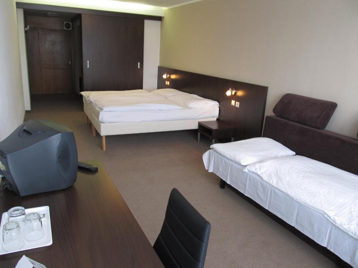 Maj Hotel Medical Wellness Piest'any Room photo
